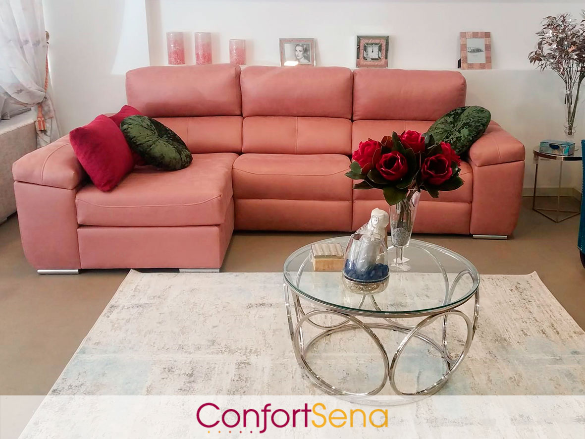 sofá con chaise longue en Granada de la tienda ConfortSena